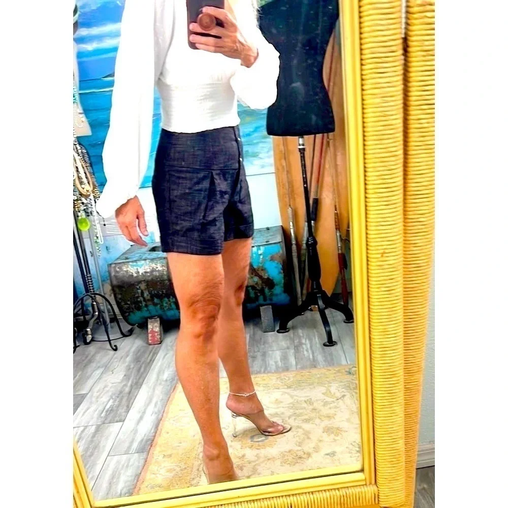 HAVE,High-Waisted,Button-Front Shorts, Excellent Condition, Size large